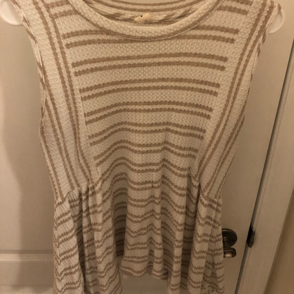 Cute sleeveless top